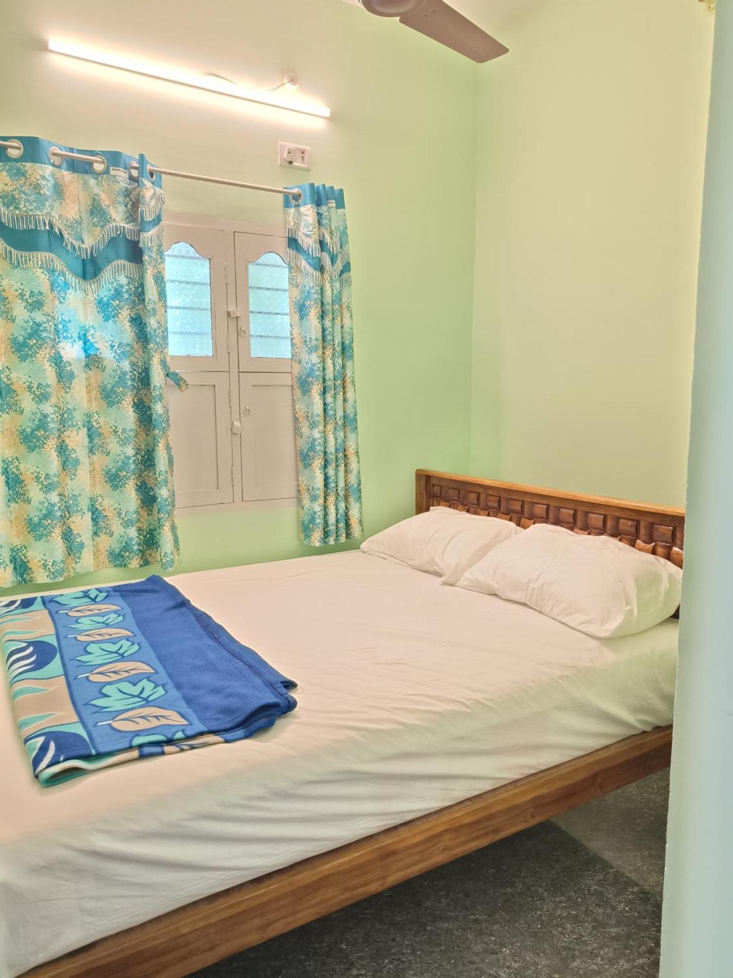 Liya Guest House Tiruvannāmalai Exterior foto