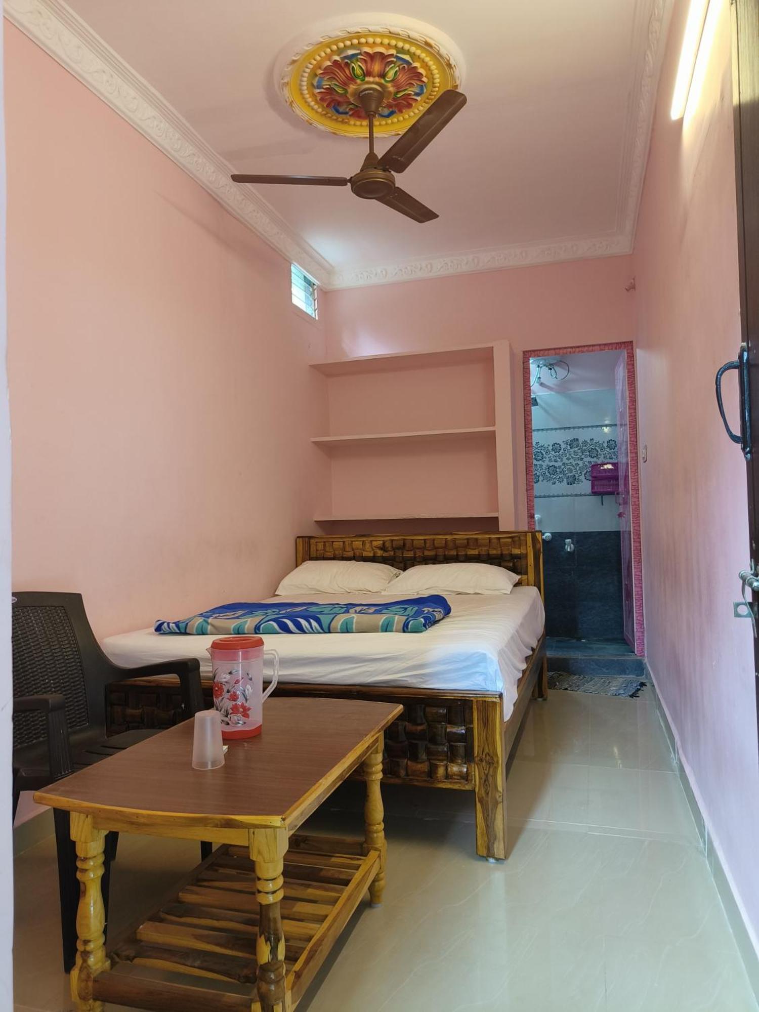 Liya Guest House Tiruvannāmalai Exterior foto