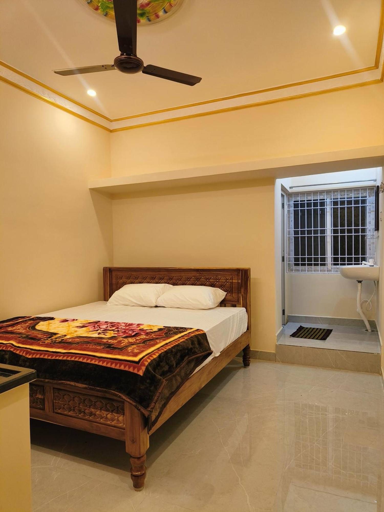 Liya Guest House Tiruvannāmalai Exterior foto